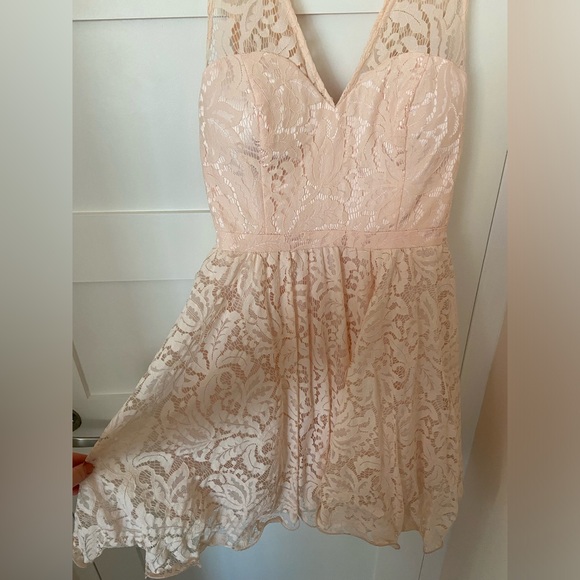 Blush Pink Lace Cocktail Dress with Tulle - Size 14 UK (Size 10 US) - Picture 7 of 7